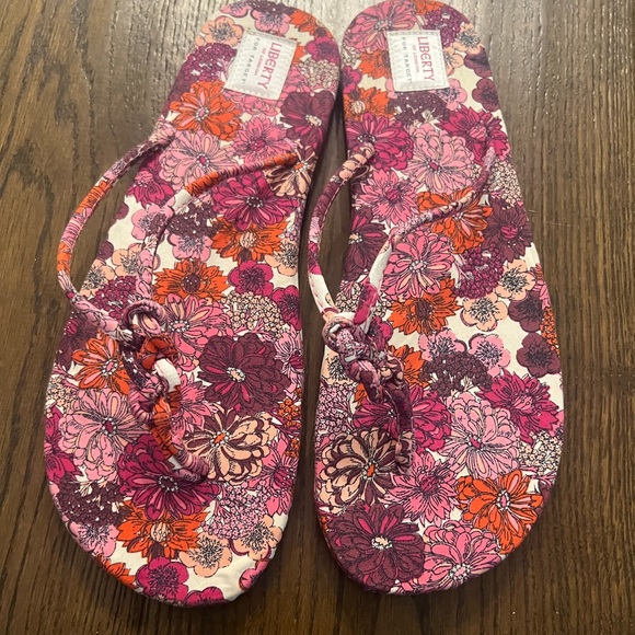 Liberty of London x Target Flip Flops - Picture 5 of 5